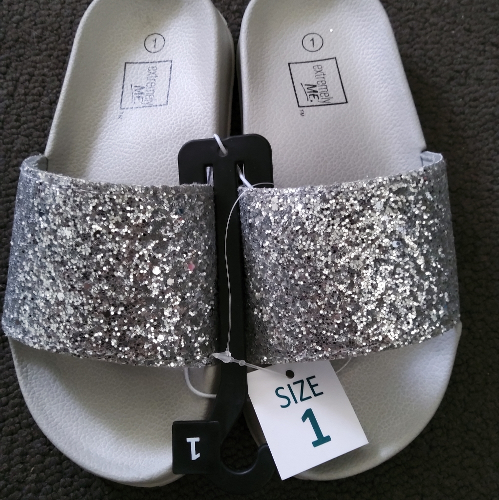 Girls sandals